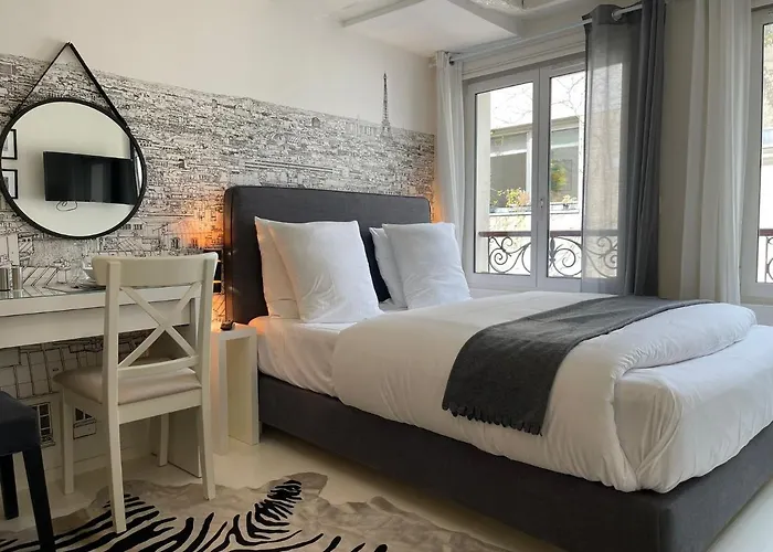 Beaubourg Marais Apartment Paris