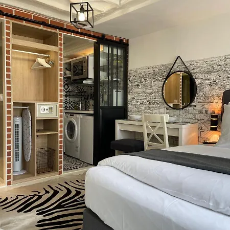 Beaubourg Marais Apartment