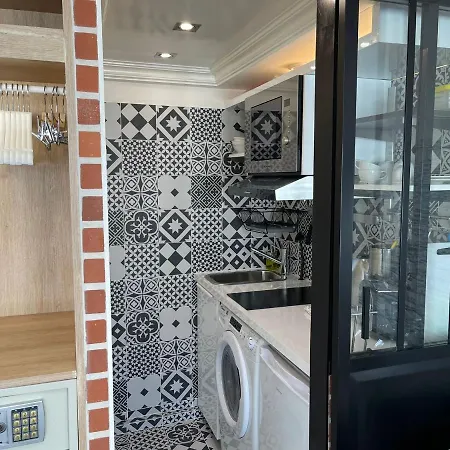 Beaubourg Marais * Paris